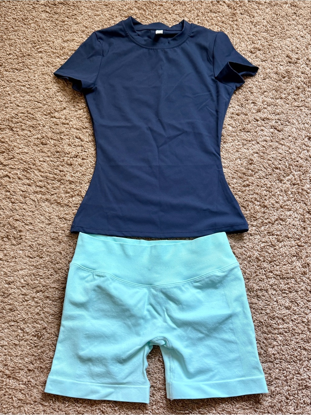 NWOT 2 piece set lux active shape wear